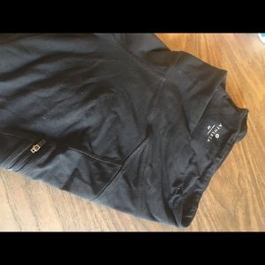 Athleta Black Cropped Capris